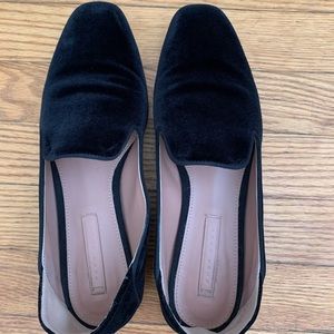 Womens Hugo Boss size 7 midnight blue loafers
